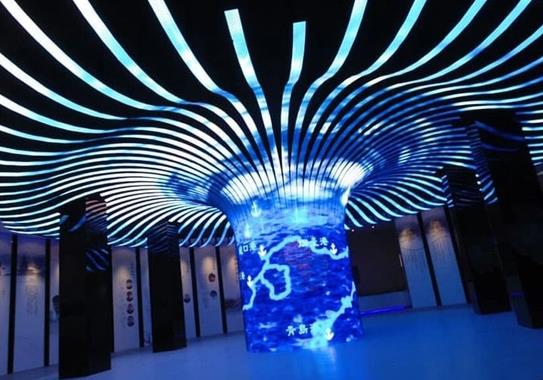 creative curved LED display